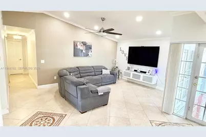 12285 SW 257th Ter, Homestead, FL 33032 - Photo 15