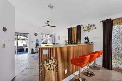 1975 NW 191st Ave, Pembroke Pines, FL 33029 - Photo 11