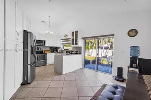 1975 NW 191st Ave, Pembroke Pines, FL 33029 - Photo 13