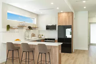 1421 SW 24th Ct, Fort Lauderdale, FL 33315 - Photo 5