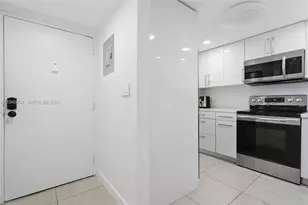 469 N Pine Island Rd, Plantation, FL 33324 - Photo 5