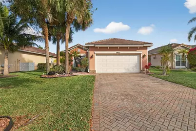 9922 SW Glenbrook Dr, Port Saint Lucie, FL 34987 - Photo 3