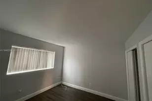 2330 NW 11th St, Miami, FL 33125 - Photo 7