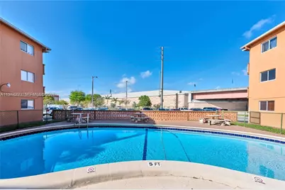 2330 NW 11th St #9, Miami, FL 33125 - Photo 15