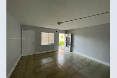 2330 NW 11th St #9, Miami, FL 33125 - Photo 5