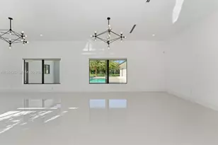 10005 SW 66th St, Miami, FL 33173 - Photo 5