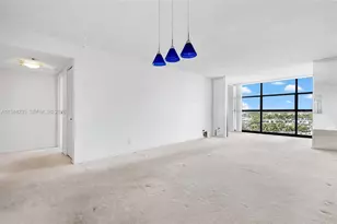 600 Parkview Dr, Hallandale Beach, FL 33009 - Photo 5
