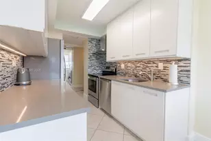 250 174th St, Sunny Isles Beach, FL 33160 - Photo 13