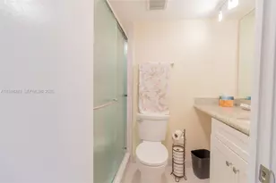 250 174th St, Sunny Isles Beach, FL 33160 - Photo 19