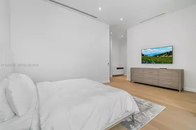 4701 N Meridian Ave #210, Miami Beach, FL 33140 - Photo 17