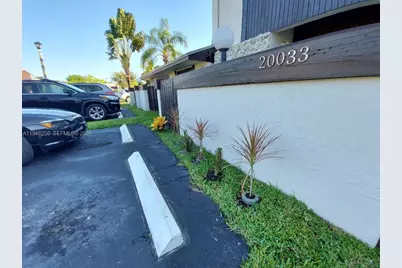 20033 NE 2nd Pl, Miami, FL 33179 - Photo 23
