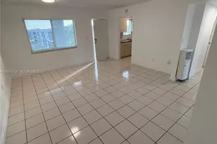 7105 W 13th Ave, Hialeah, FL 33014 - Photo 13