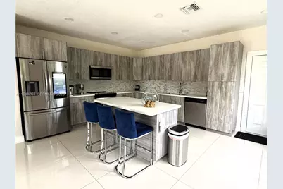 16137 SW 154th Ct, Miami, FL 33187 - Photo 7
