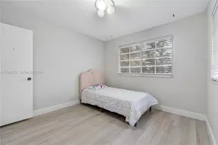 9032 NW 38th Dr, Coral Springs, FL 33065 - Photo 25