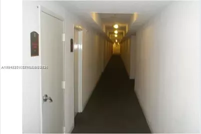 4242 NW 2nd St #1012, Miami, FL 33126 - Photo 5