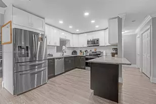 131 SE 11th St, Deerfield Beach, FL 33441 - Photo 3