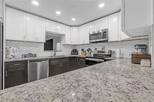 131 SE 11th St, Deerfield Beach, FL 33441 - Photo 5