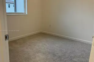 2724 SE 26th Ave, Homestead, FL 33035 - Photo 9