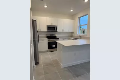 2724 SE 26th Ave #0, Homestead, FL 33035 - Photo 5