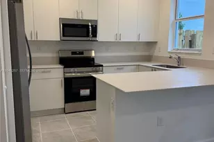 2724 SE 26th Ave, Homestead, FL 33035 - Photo 5