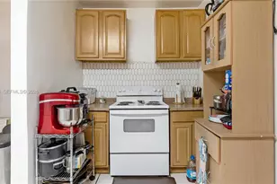 14421 Harrison St, Miami, FL 33176 - Photo 23