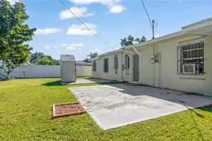 14421 Harrison St, Miami, FL 33176 - Photo 43