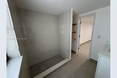 30 E 44th St #30, Hialeah, FL 33013 - Photo 19