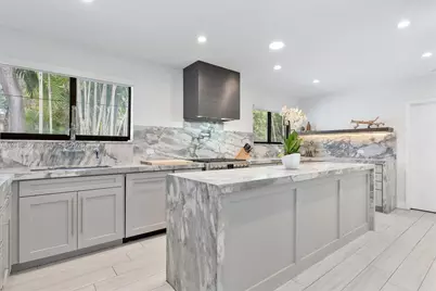 10570 NE 3rd Ave, Miami Shores, FL 33138 - Photo 11