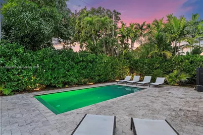 10570 NE 3rd Ave, Miami Shores, FL 33138 - Photo 9