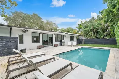 10570 NE 3rd Ave, Miami Shores, FL 33138 - Photo 41