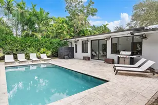 10570 NE 3rd Ave, Miami Shores, FL 33138 - Photo 45