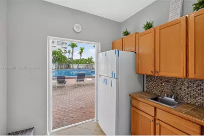 6345 Collins Ave #434, Miami Beach, FL 33141 - Photo 27