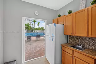 6345 Collins Ave, Miami Beach, FL 33141 - Photo 27