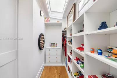 1234 S Greenway Dr, Coral Gables, FL 33134 - Photo 33