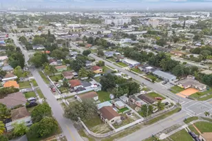 370 NW 188th St, Miami Gardens, FL 33169 - Photo 19