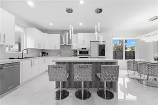 14452 SW 10th St, Miami, FL 33184 - Photo 7