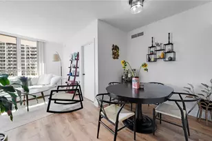 1750 N Bayshore Dr, Miami, FL 33132 - Photo 3