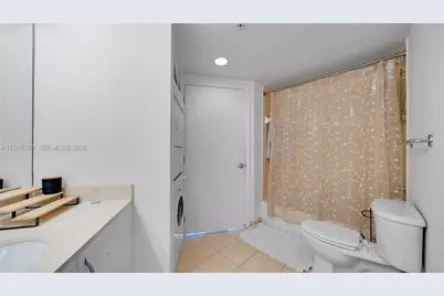 1750 N Bayshore Dr #3102, Miami, FL 33132 - Photo 21