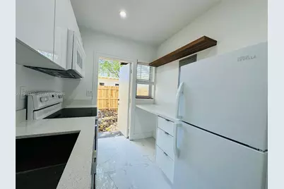 407 SE 14th Ct #2, Fort Lauderdale, FL 33316 - Photo 3