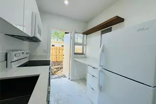 407 SE 14th Ct, Fort Lauderdale, FL 33316 - Photo 3