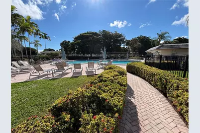 4602 Martinique Way #E3, Coconut Creek, FL 33066 - Photo 27