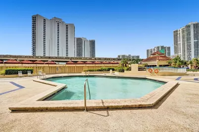 19355 Turnberry Way #8L, Aventura, FL 33180 - Photo 51