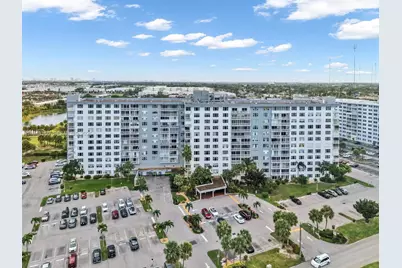 3800 Hillcrest Dr #401, Hollywood, FL 33021 - Photo 27