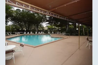 3017 N Oakland Forest Dr #106, Oakland Park, FL 33309 - Photo 17