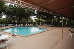 3017 N Oakland Forest Dr, Oakland Park, FL 33309 - Photo 17