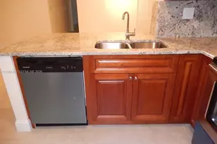 3017 N Oakland Forest Dr, Oakland Park, FL 33309 - Photo 5