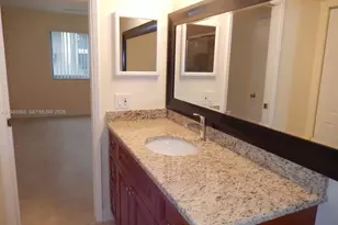 3017 N Oakland Forest Dr, Oakland Park, FL 33309 - Photo 9