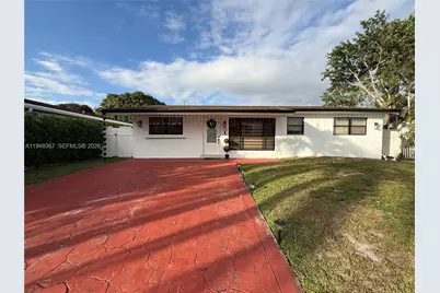 7321 Taylor St, Hollywood, FL 33024 - Photo 1