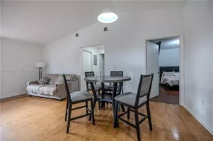 8013 Lake Dr, Doral, FL 33166 - Photo 5