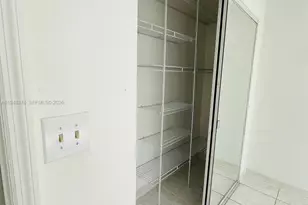 724 NE 4th St, Hallandale Beach, FL 33009 - Photo 9